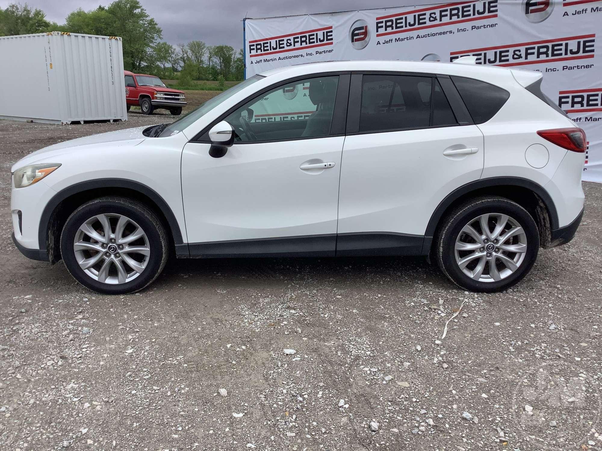 2015 MAZDA CX-5 VIN: JM3KE4DY6F0472429 AWD