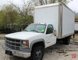 2001 Chevrolet C3500HD Box Truck w/Lift Gate