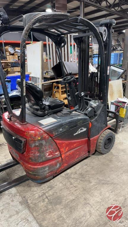 Linde Electric RX50-16 Fork Lift W/ Charger