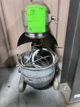 Hobart 20 Quart Mixer W/Bowl Guard & Whisp