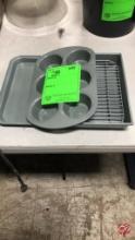 Mis. Lot-Muffin, Cake Pans