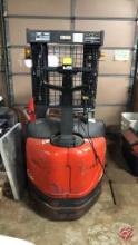 Linde EWX30 Walkie-Reach Truck