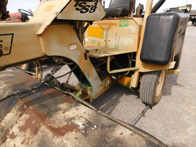 TERRAMITE TSS38 3 WHEELED SWEEPER