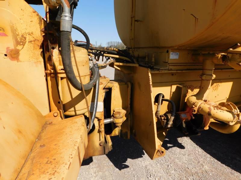 CAT 33DB ARTIC WATER WAGON