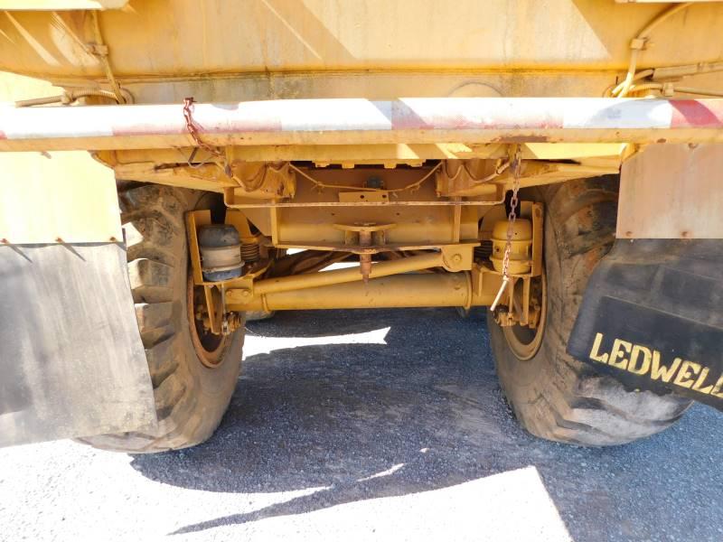 CAT 33DB ARTIC WATER WAGON