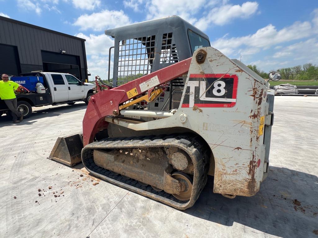 2017 TAKEUCHI TL8 COMPACT TRACK LOADER