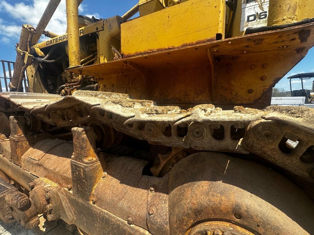 1964 CAT D6C CRAWLER TRACTOR