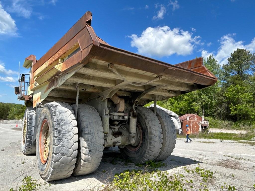 2001 HITACHI R90C OFF HIGHWAY TRUCK