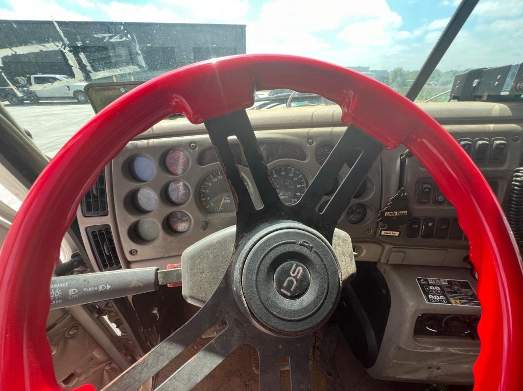 2005 MACK CHN613 TRI AXLE DUMP TRUCK