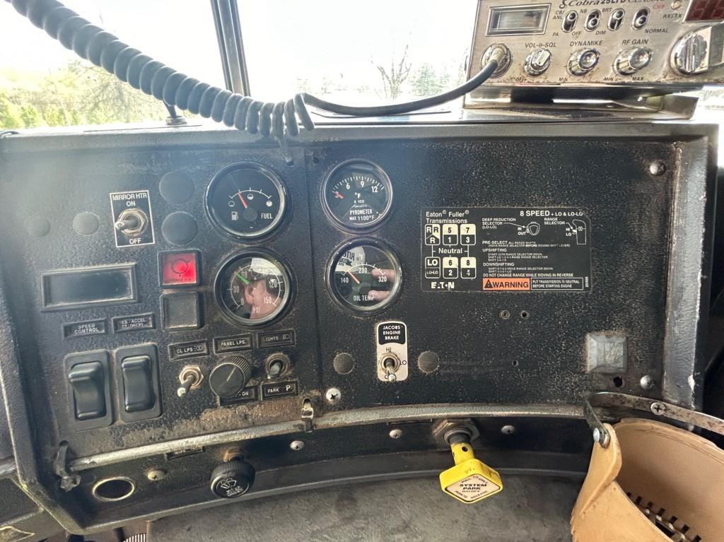 1999 MACK RD688S TRI-AXLE DUMP TRUCK