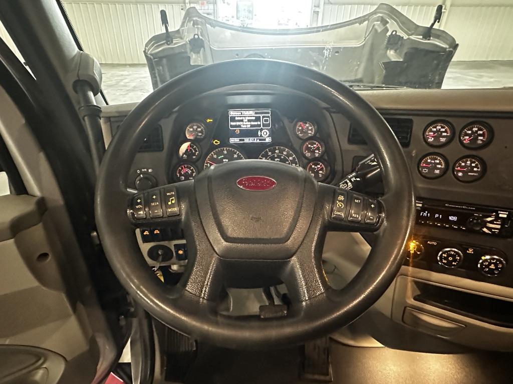 2019 PETERBILT 579 TANDEM AXLE TRUCK TRACTOR