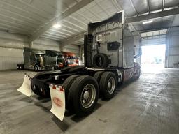 2019 PETERBILT 579 TANDEM AXLE TRUCK TRACTOR