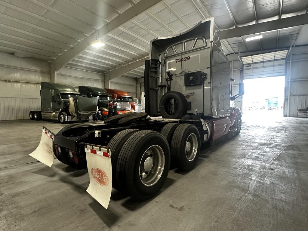 2019 PETERBILT 579 TANDEM AXLE TRUCK TRACTOR
