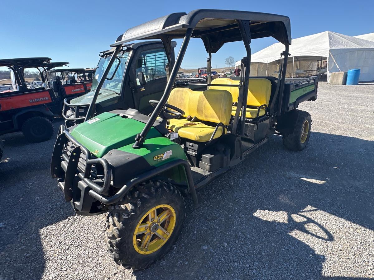 JOHN DEERE 825 GATOR UTV