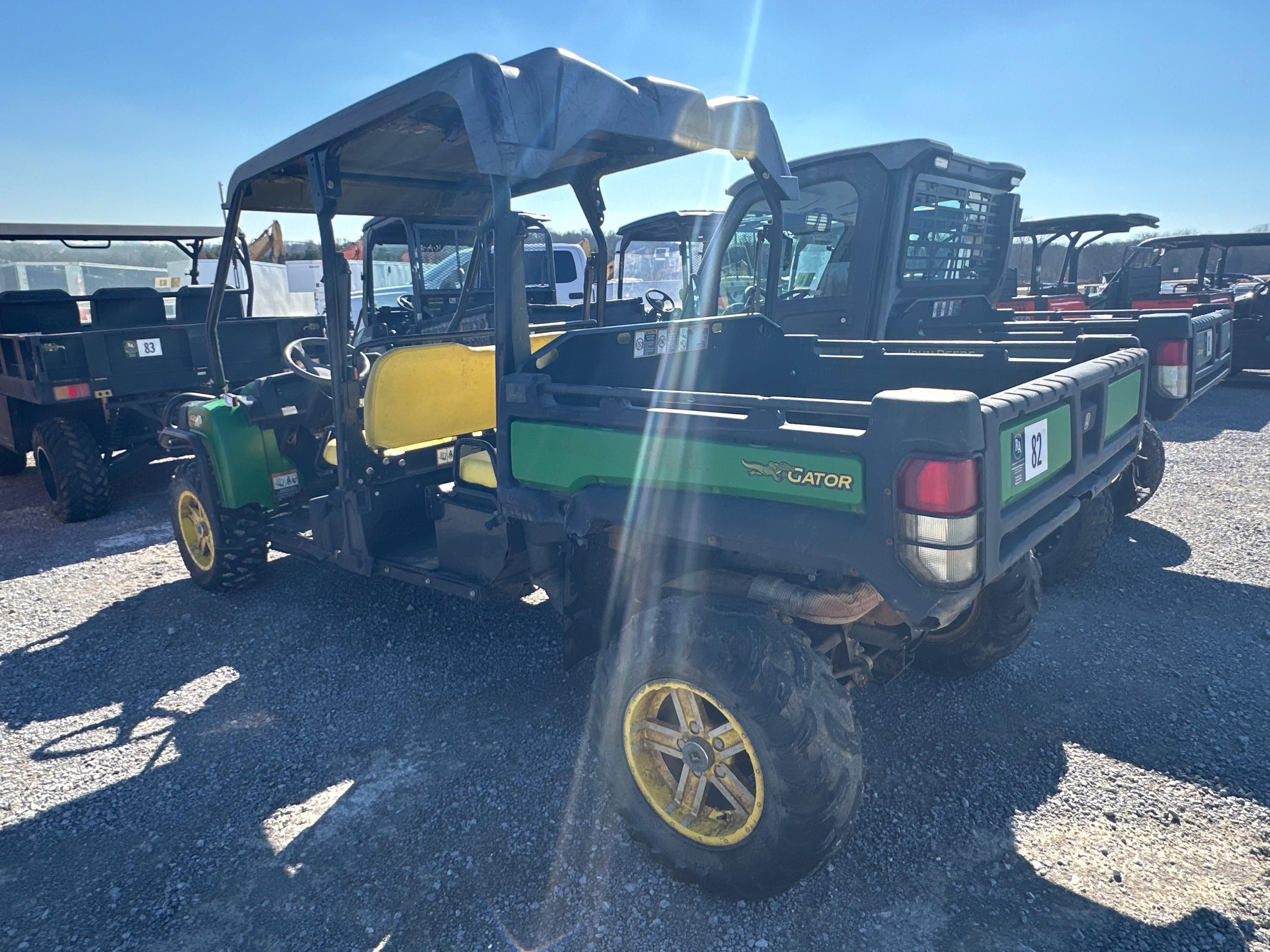 JOHN DEERE 825 GATOR UTV