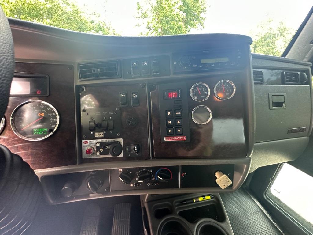 2012 KENWORTH T270 SINGLE AXLE ROLLBACK TRUCK