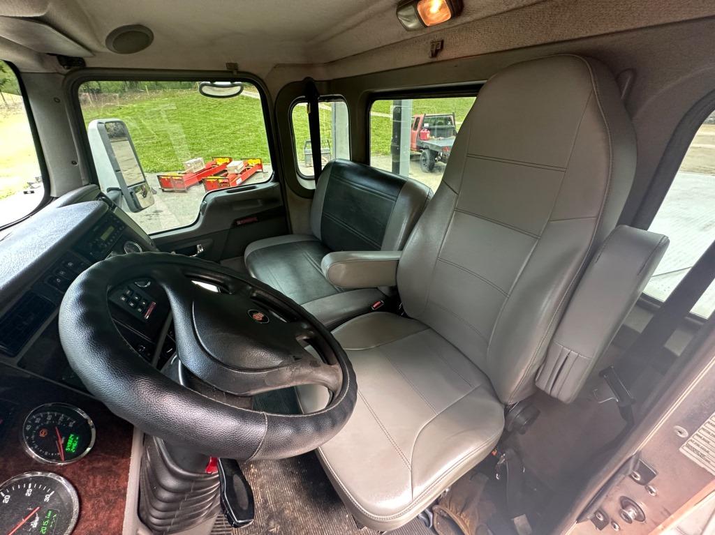 2012 KENWORTH T270 SINGLE AXLE ROLLBACK TRUCK