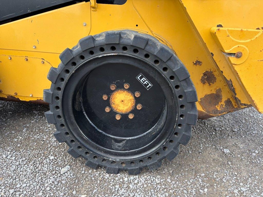 2015 CAT 246D SKID STEER