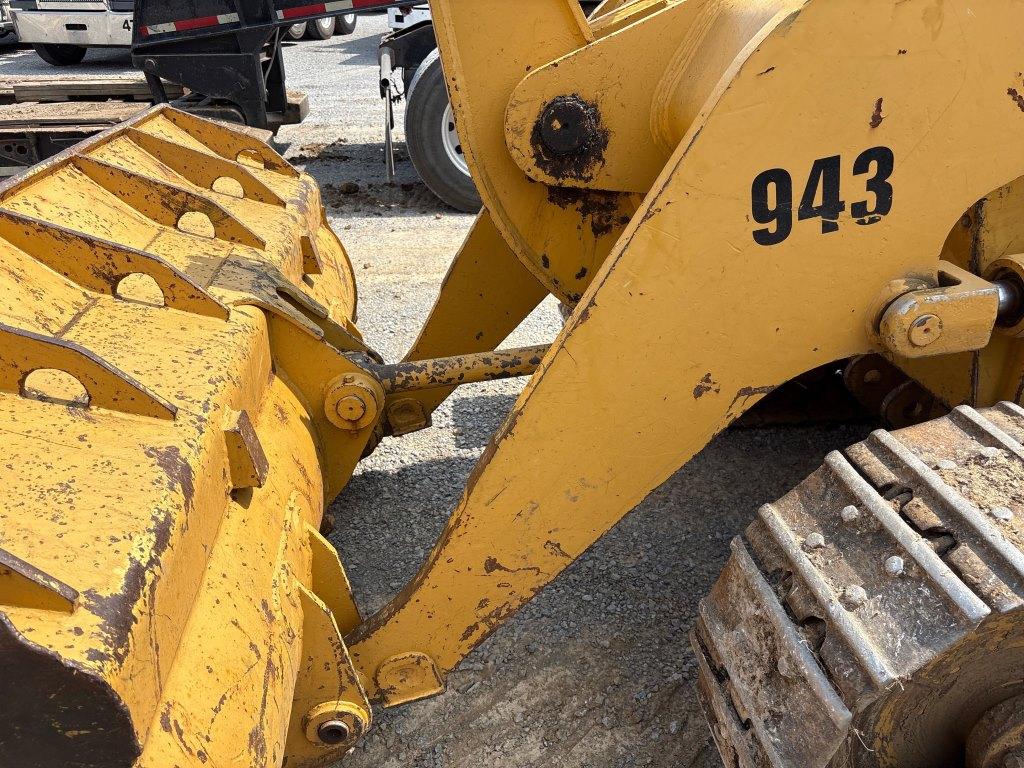 1980 CAT 943 CRAWLER LOADER