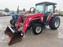 MASSEY FERGUSON 1552 FARM TRACTOR