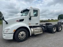2018 PETERBILT 579 TANDEM AXLE TRUCK TRACTOR