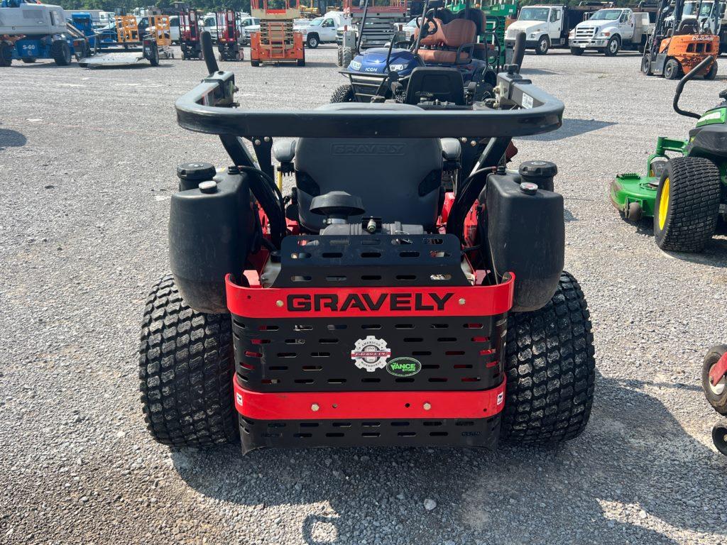 GRAVELY ZERO TURN MOWER