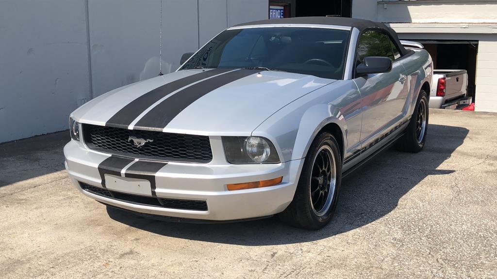 2005 FORD MUSTANG V6 2D CONVERTIBLE