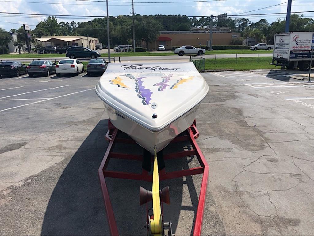 2001 POWERQUEST 280 SPEEDBOAT