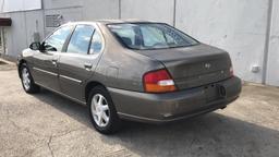 1999 NISSAN ALTIMA 4D SEDAN GLE