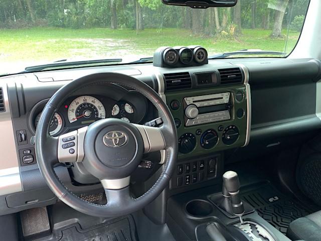 2010 TOYOTA FJ CRUISER 4WD 4D SUV