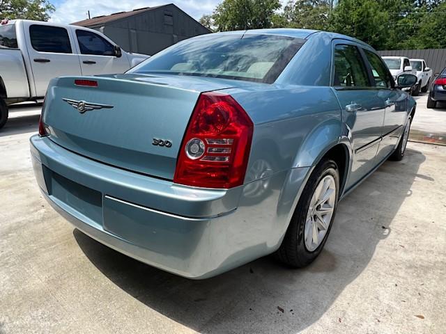 2008 CHRYSLER 300 2WD V6 4D SEDAN LX