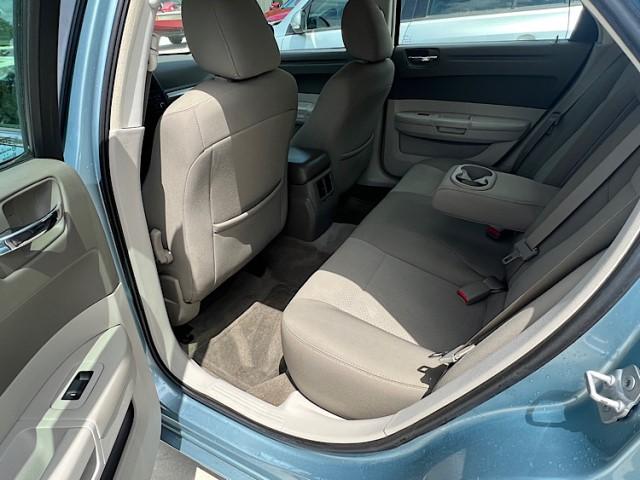2008 CHRYSLER 300 2WD V6 4D SEDAN LX