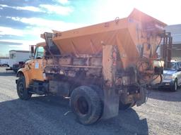 1995 INTERNATIONAL 4700 DUMP TUCK WITH SPREADER