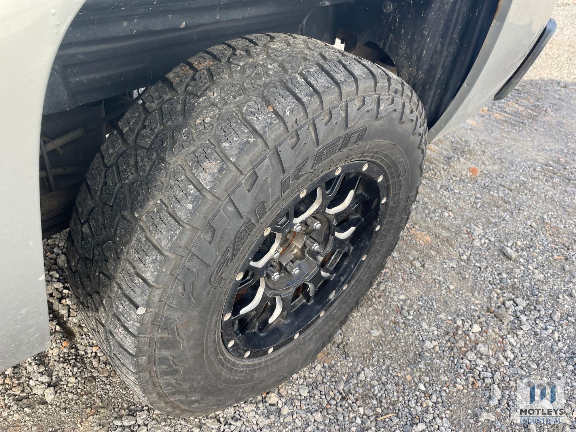 2011 Chevrolet Silverado Extended Cab 4X4 Pickup Truck