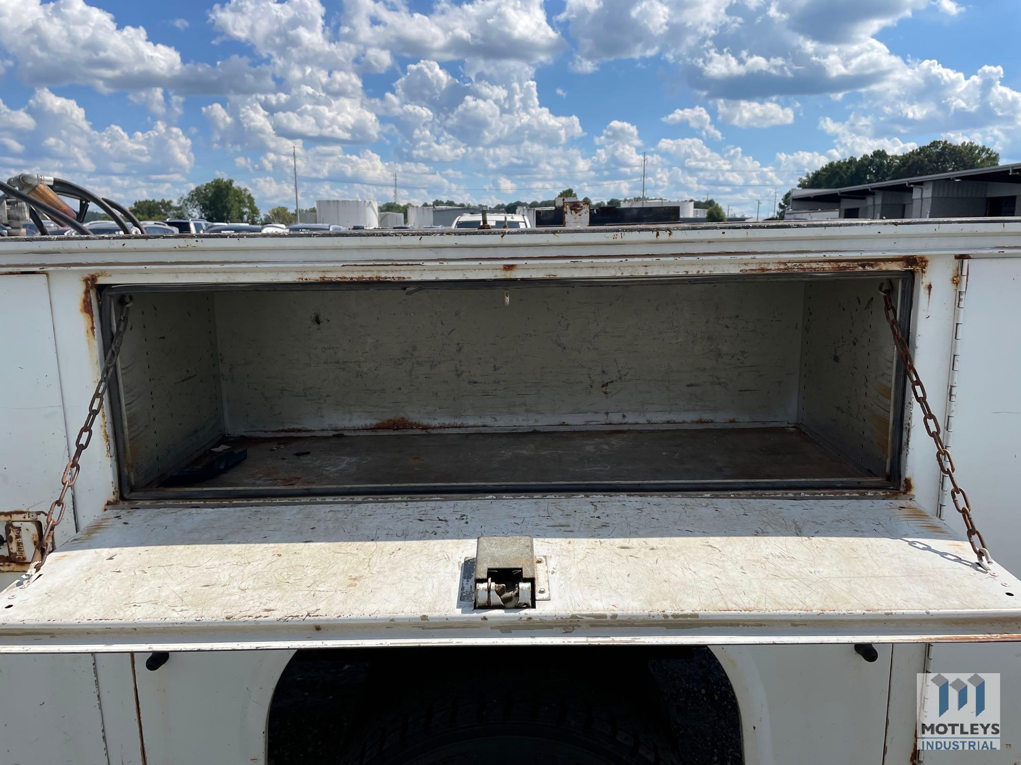 2004 Chevrolet 4500 Service Truck