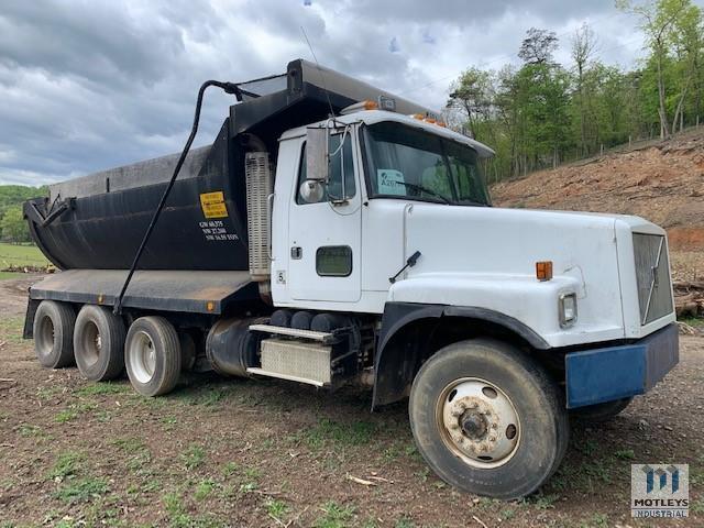 1999 Volvo Tri Axle Dump Truck