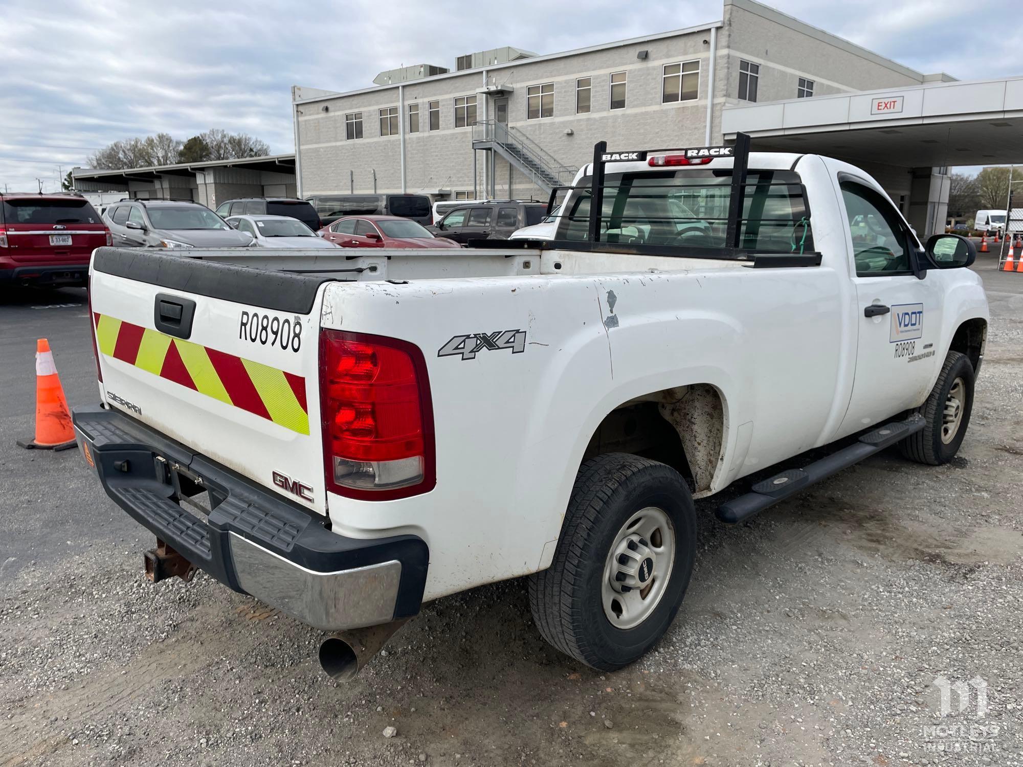 2007 GMC 2500 Pickup Truck