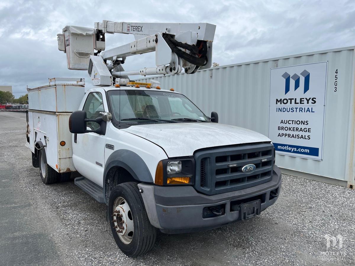 2007 Ford F550 Bucket Truck