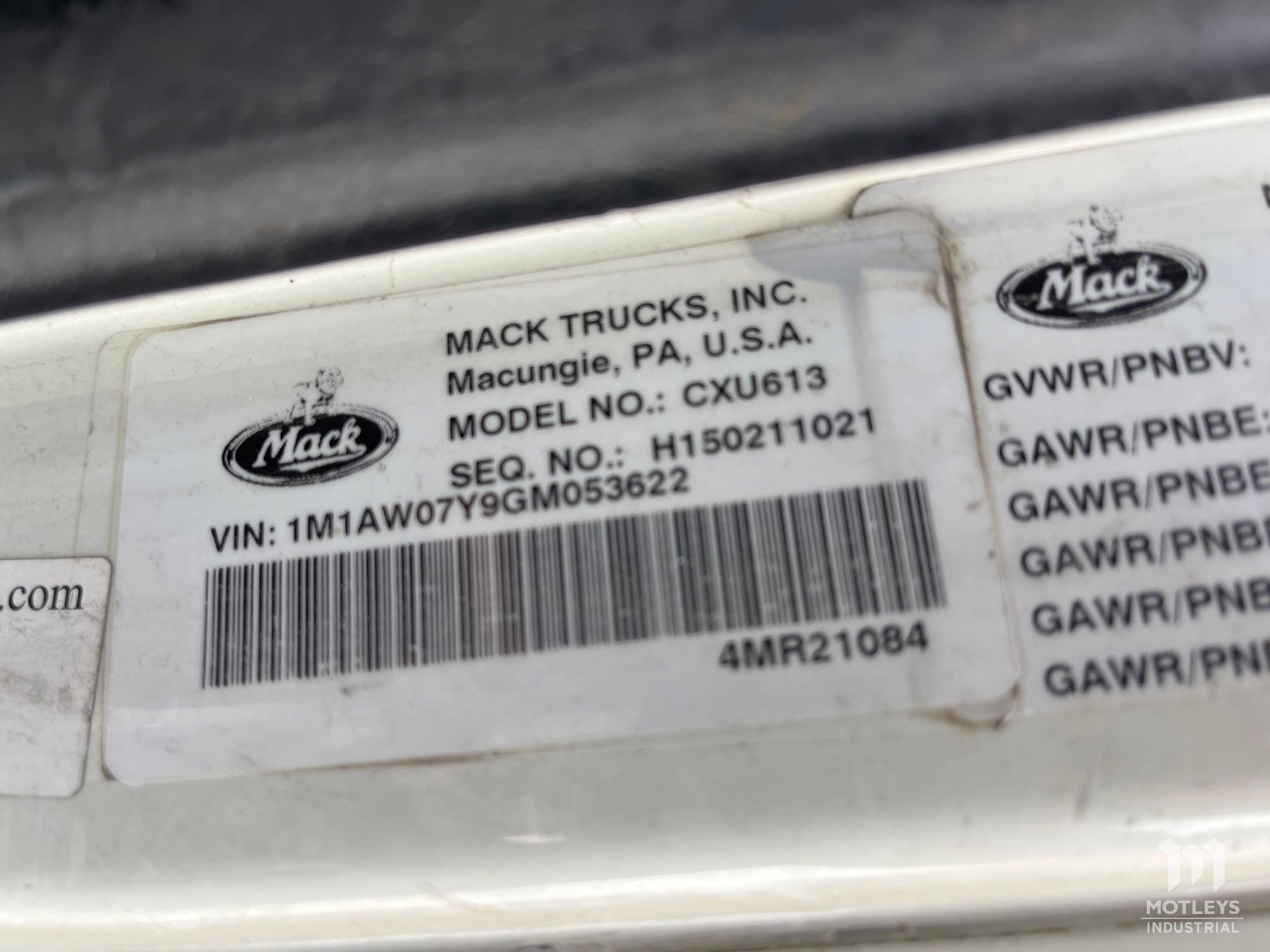 2016 Mack CXU613 Sleeper Road Tractor