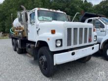 1987 International S2500 Water Mixing Truck