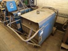 Miller Deltaweld 302 Welder