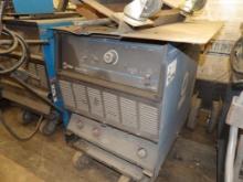 Miller Deltaweld 302 Welder