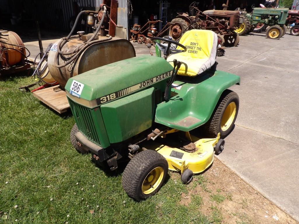 John Deere 318 Riding Mower