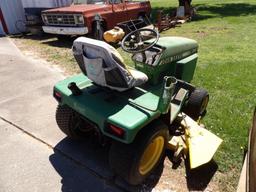 John Deere 318 Riding Mower