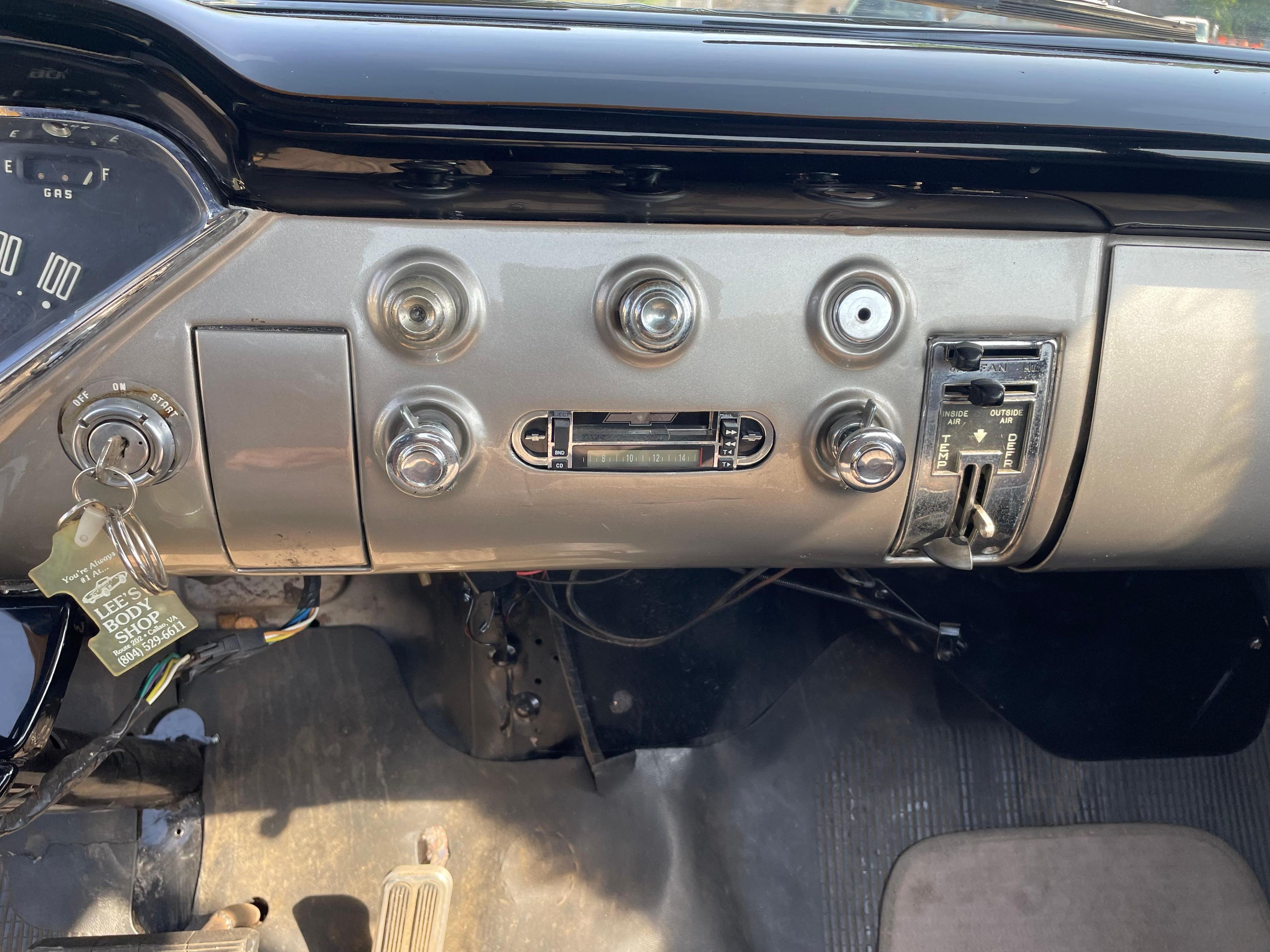 1958 Chevrolet Apache 3100 1/2 Ton Step-Side Pickup Truck
