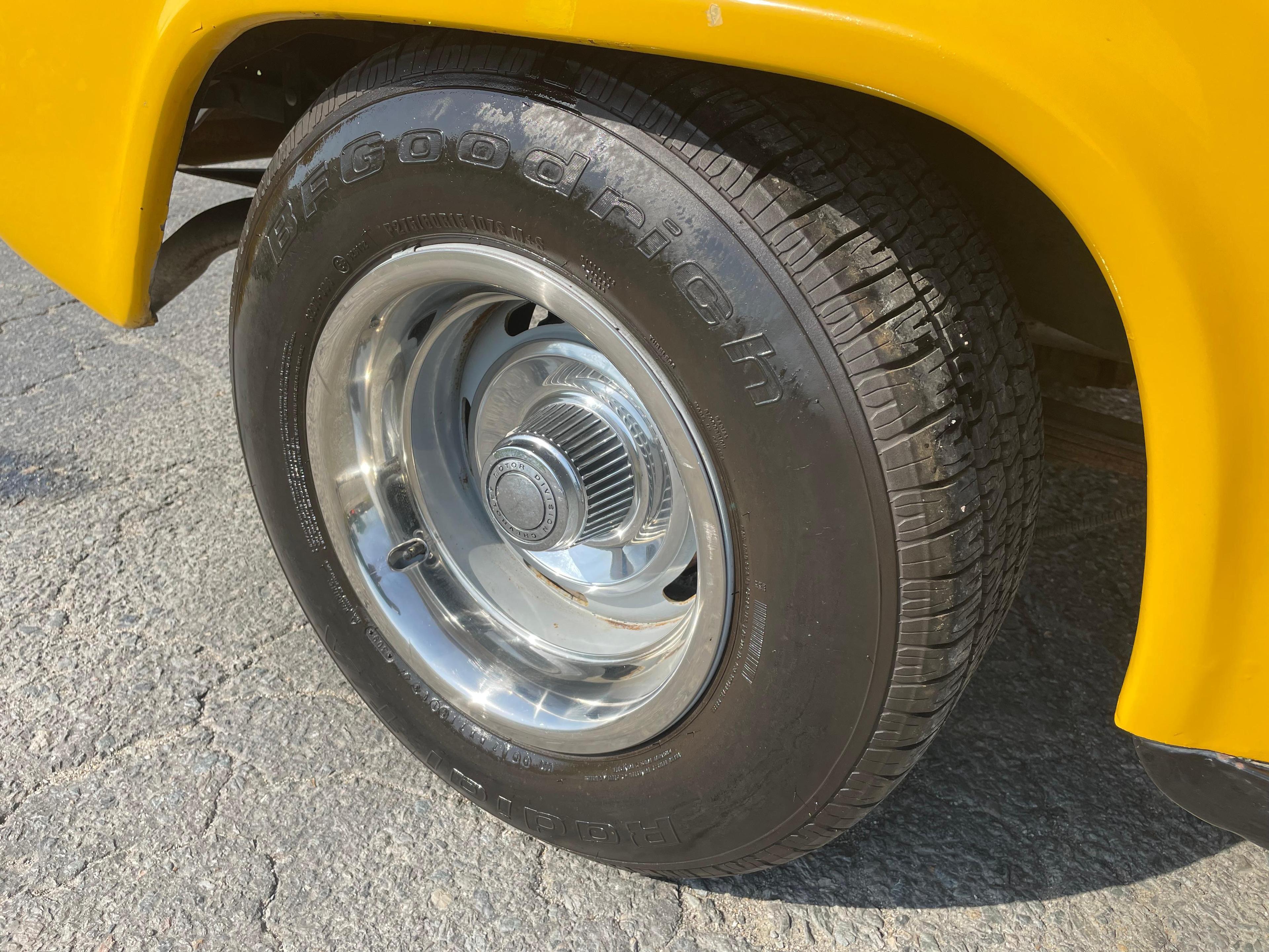 1958 Chevrolet Apache 3100 1/2 Ton Step-Side Pickup Truck