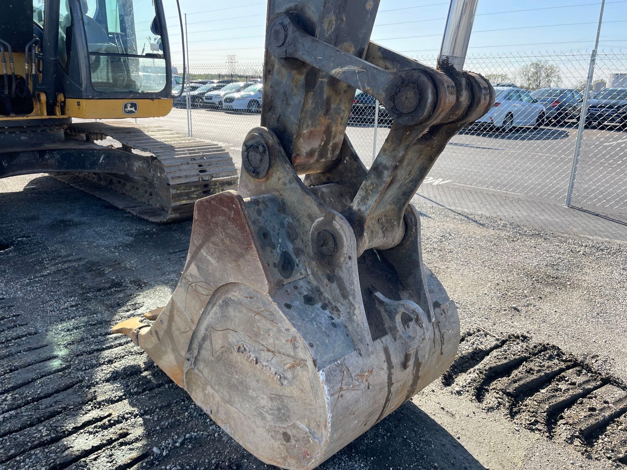 2011 John Deere 200DLC Excavator
