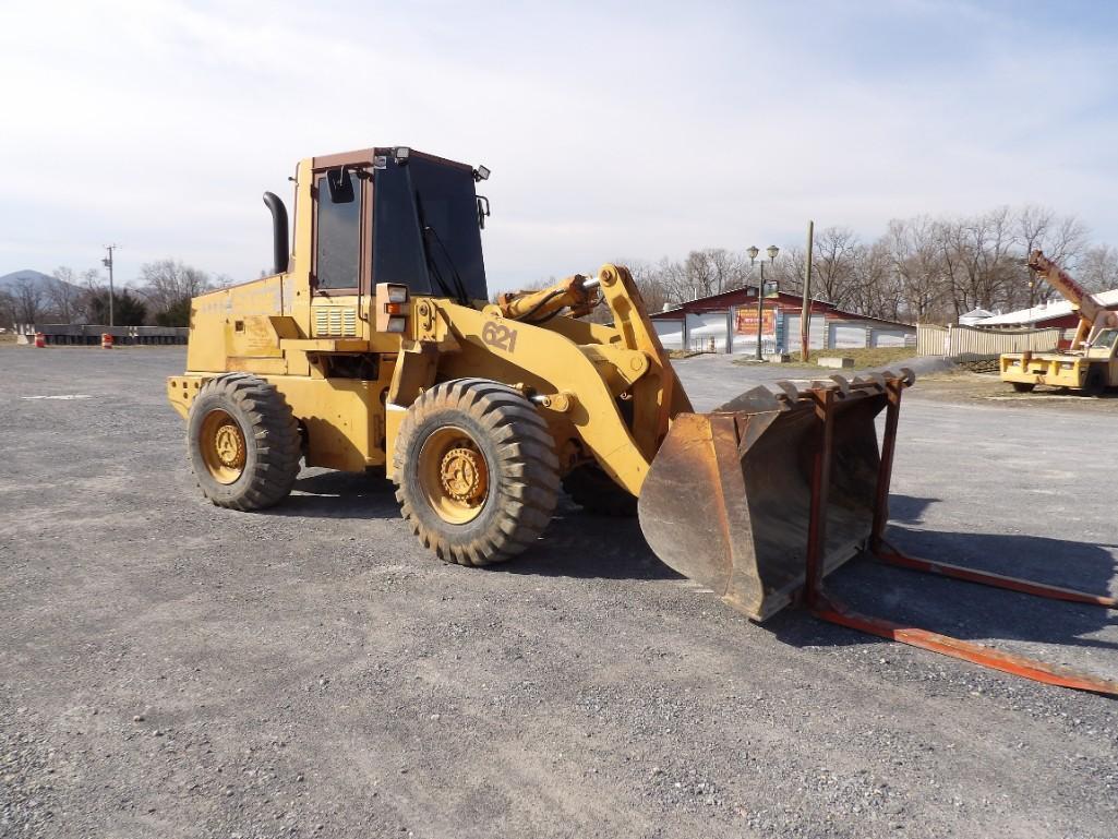 Case 621 Wheel Loader