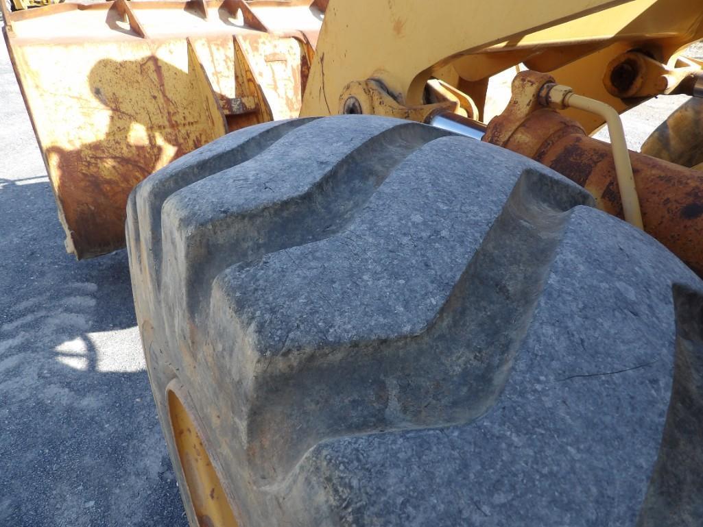 Case 621 Wheel Loader