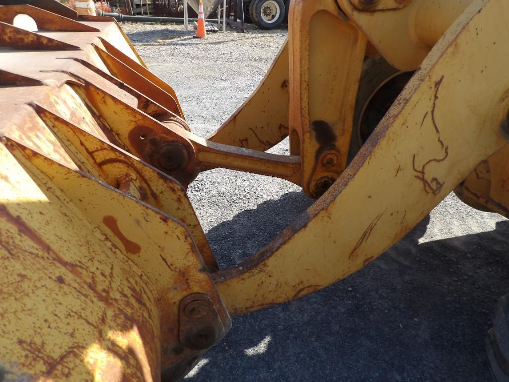 Case 621 Wheel Loader